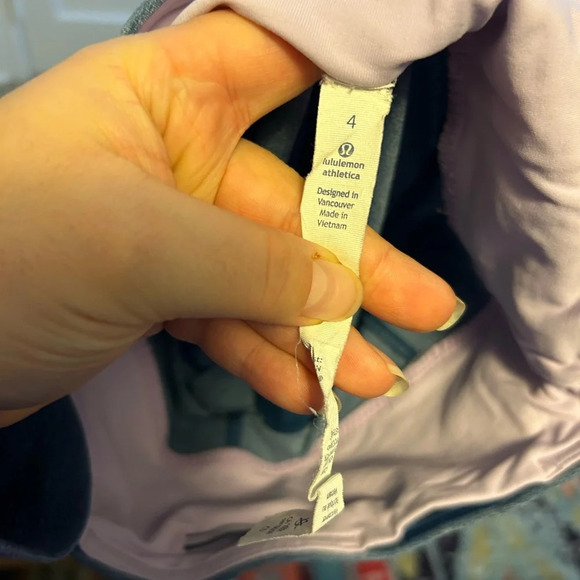 LULULEMON TRAINING TOUGH CROPPED LEGGINGS - Picture 4 of 4